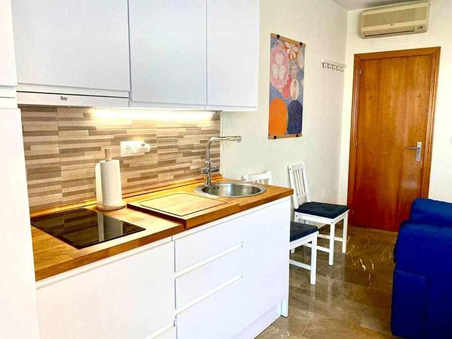 Apartamento Antonio By Solymar Holiday Torre Del Mar Exteriör bild